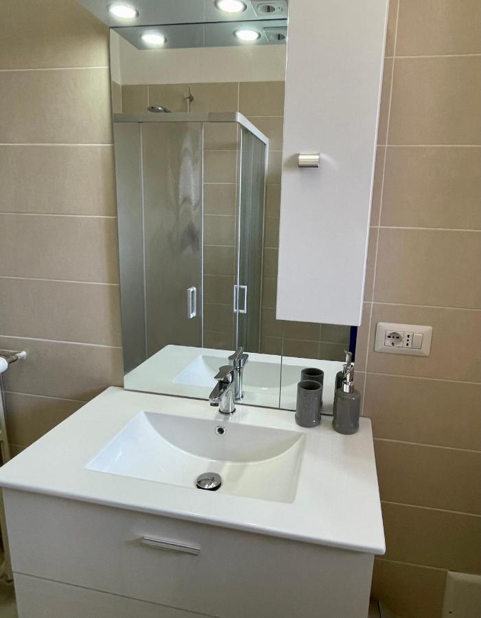 Bnb Il Bicciolano 2 - Bilocale Fronte Ospedale Verceil Extérieur photo